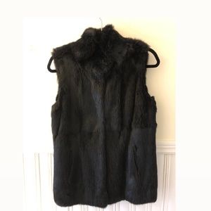 Black Rabbit Fur Sleeveless Vest - Women's Luxury Coat